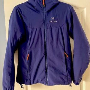 Arc’teryx Atom AR jacket women’s small